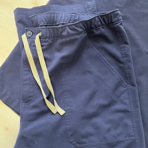 Figs Scrub Set Men 2XL SHORT Leon 3-pocket Top + Cairo Pants Short Navy Blue - Picture 5 of 13